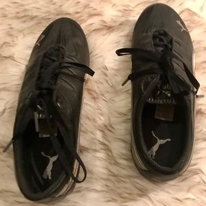 Puma black sneakers. Size 7